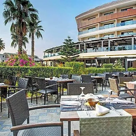 Tui Magic Life Jacaranda