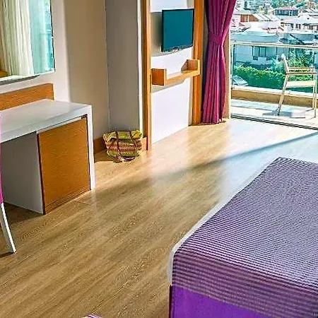 ホテル Tui Magic Life Jacaranda 5*